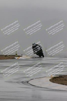 media/Mar-15-2024-Apex Assassins-CVMA (Fri) [[54f5cf1734]]/Racer 4 -Trackday 1/Session 3/